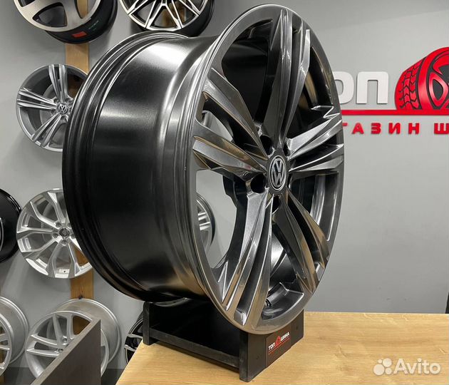 Диски Sebring R19 на Volkswagen Touareg и Audi Q5