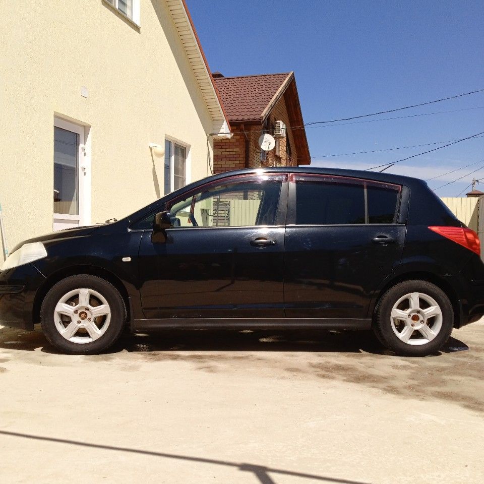 Nissan Tiida: фото владельца