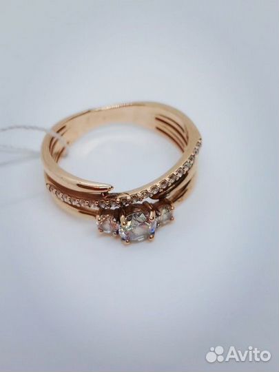 Золотое кольцо с фианитом 19р
