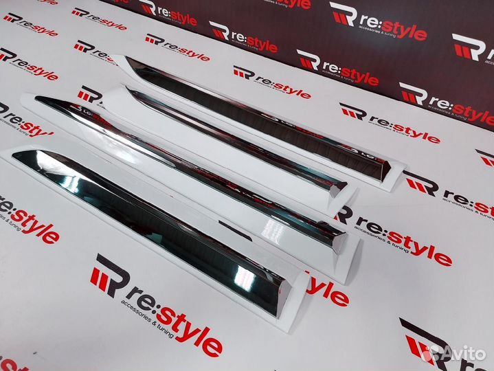 Молдинги дверей Toyota Hilux Pick Up