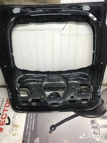 Крышка багажника задняя Mercedes Glc-Class X253