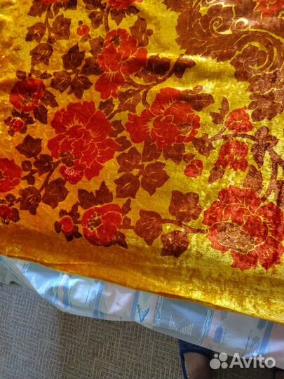 Покрывало ковёр скатерть плюшевый