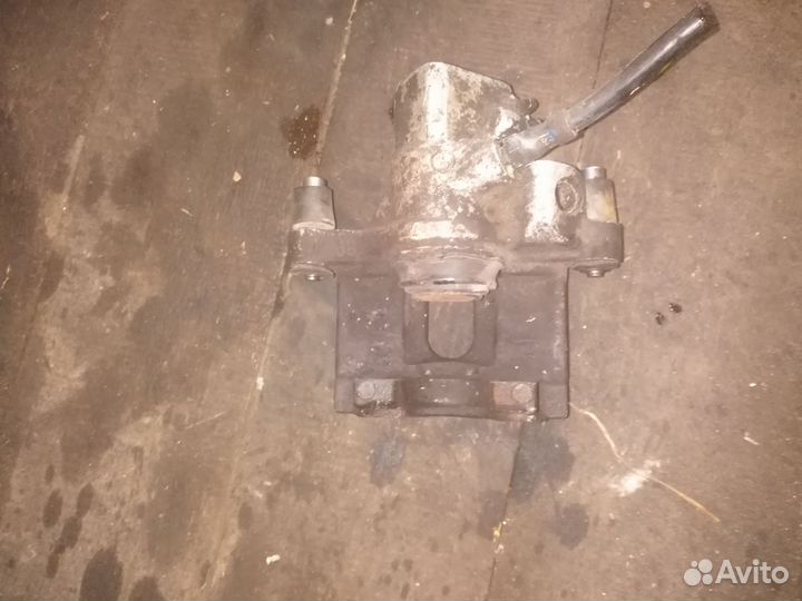 Суппорт задний ford focus 2