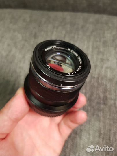Продам объектив Olympus 45 1.8