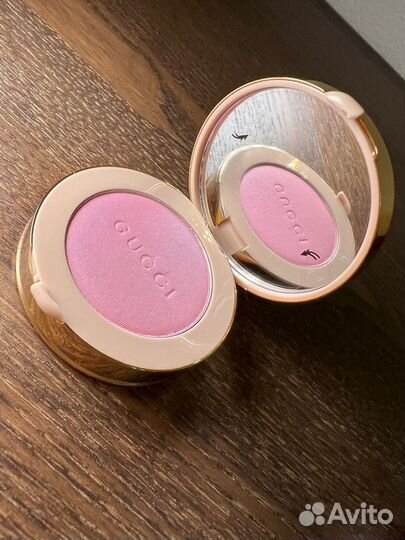 Gucci оригинал румяна 06, 03, 01