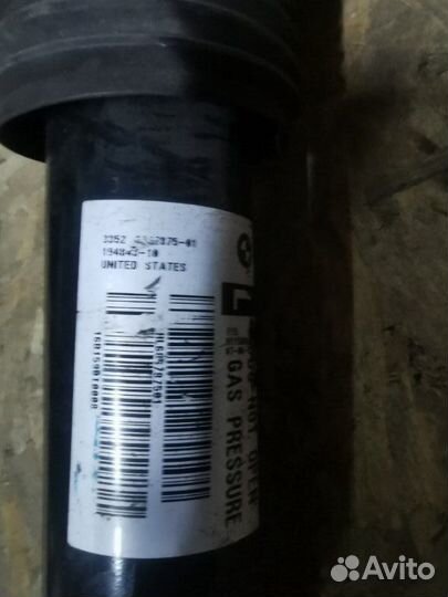 Стойка амортизатора задняя левая Bmw X5 F15