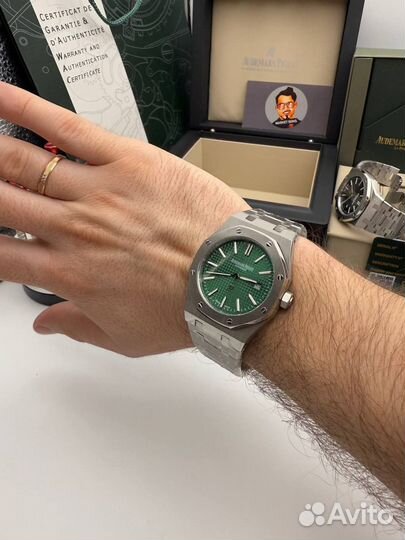 Наручные часы Audemars Piguet Royal Oak Green