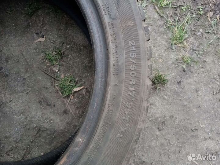 Kumho 722 215/50 R17 98