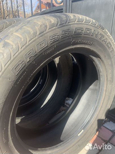 Continental ContiCrossContact UHP 235/60 R18