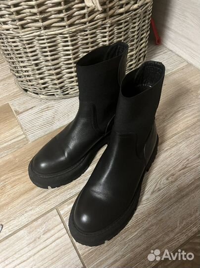 Ботинки женские