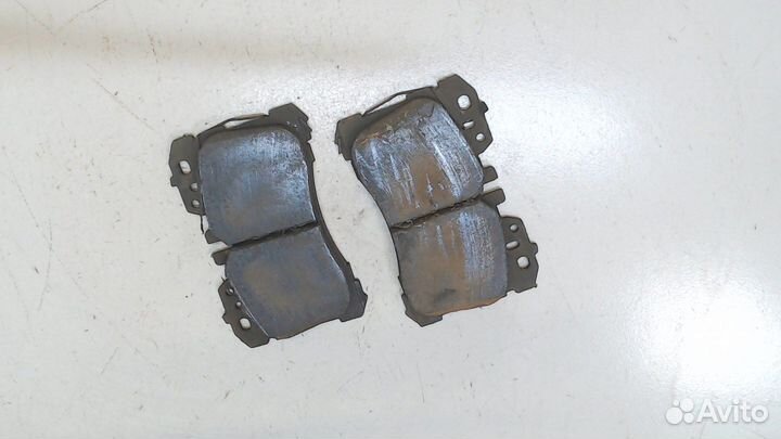 Колодки тормозные Lexus LS460, 2011