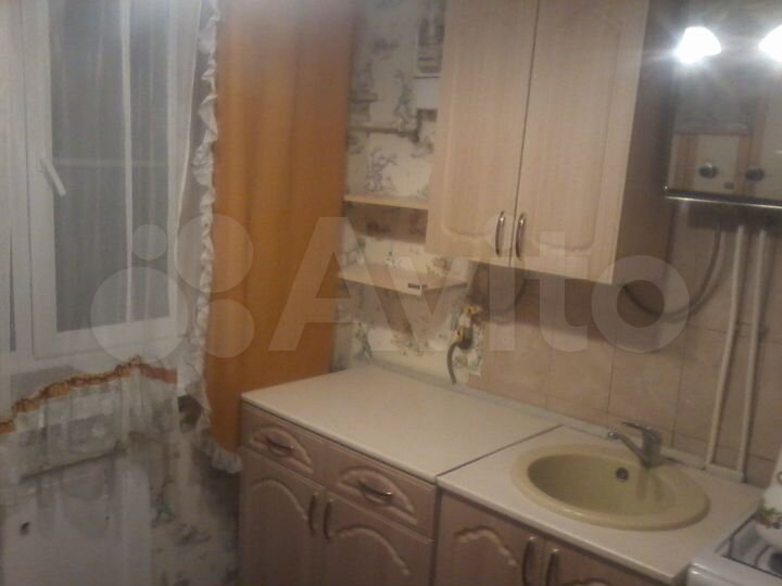 3-к. квартира, 50 м², 3/5 эт.