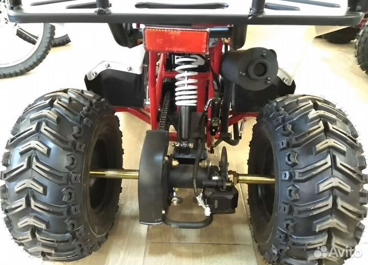 Квадроцикл Commander Spark белый