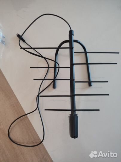 Антенна комнатная для цифрового тв