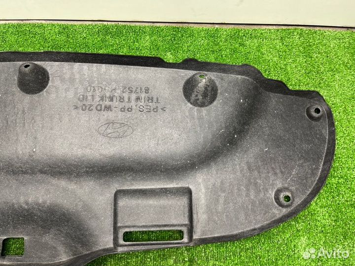Обшивка крышки багажника Hyundai Solaris 2