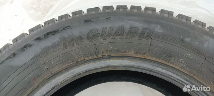 Yokohama Ice Guard IG65 215/65 R16 98Q