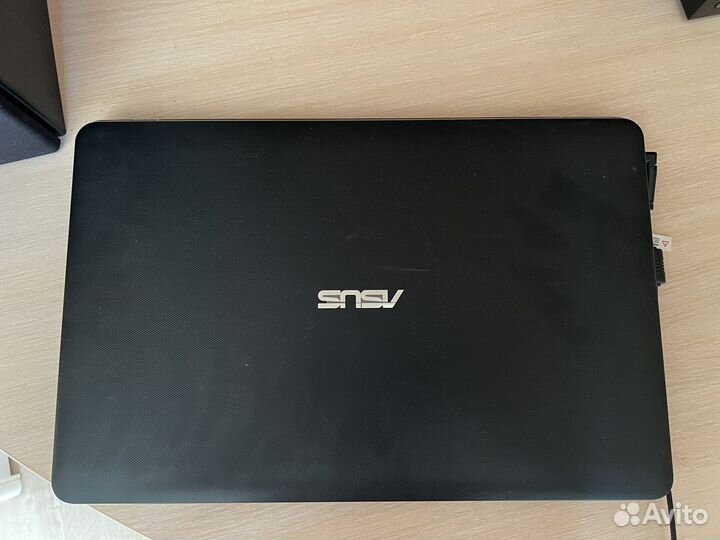 Ноутбук Asus x751l