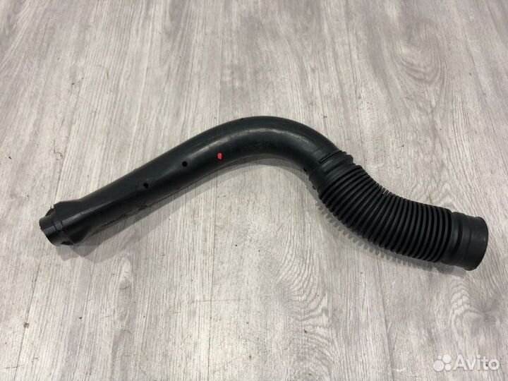 Патрубок воздушного фильтра Renault Logan K7JA710