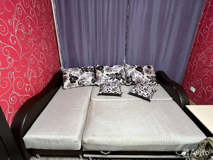 Угловой диван бу