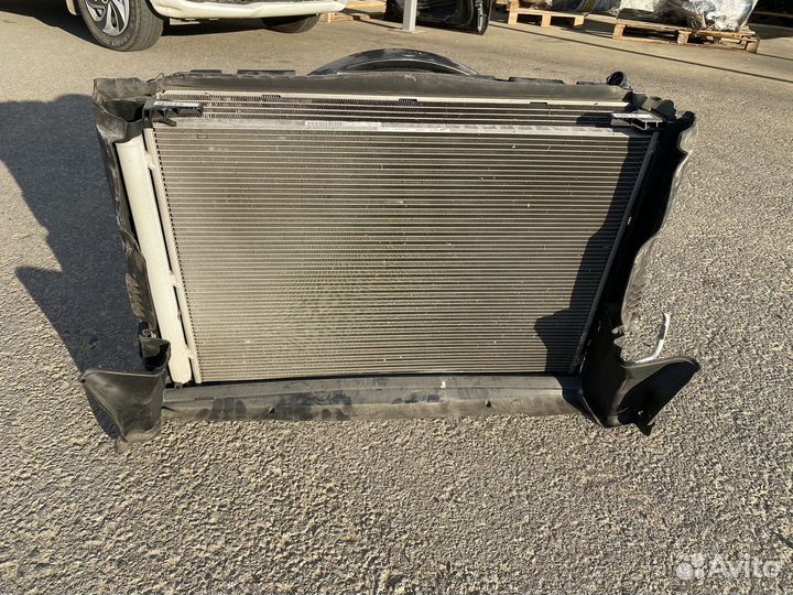 Кассета радиаторов Mercedes Benz W205 оригинал