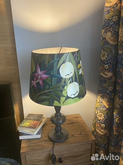 Лампа настольная