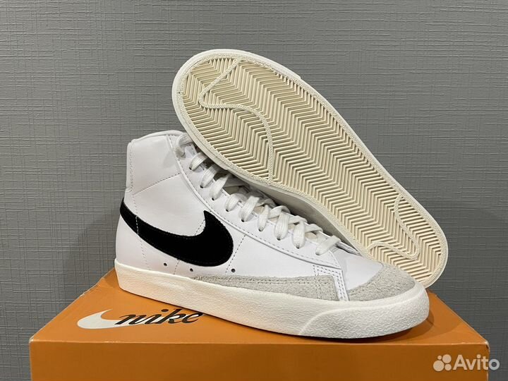 Кроссовки Nike Blazer Mid 77