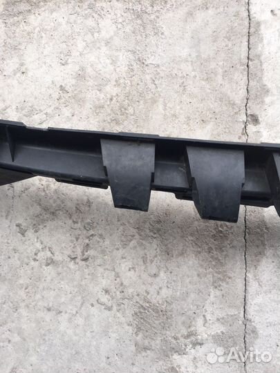 Кронштейн переднего бампера Mercedes CLS (1809)