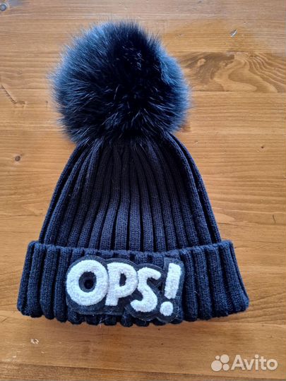 Шапка с натуральным помпоном Gulliver