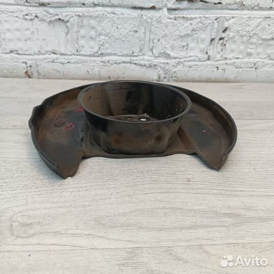 Кожух тормозного диска задний левый Honda Jazz GD