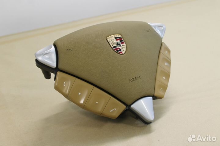 Рулевая накладка на Porsche Cayenne (коричневый)