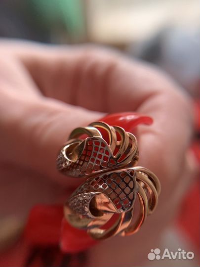 Золотые серьги