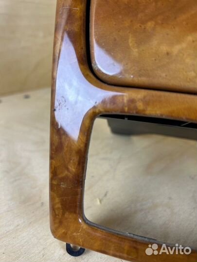 Рамка магнитолы климат-контроля Mercedes-Benz