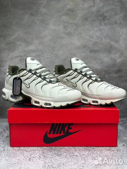 Кроссовки Nike Air Max Tn Plus