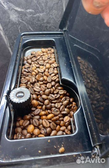 Кофемашина Delonghi esam2600