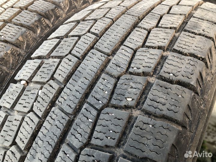 Yokohama Ice Guard IG20 215/60 R17