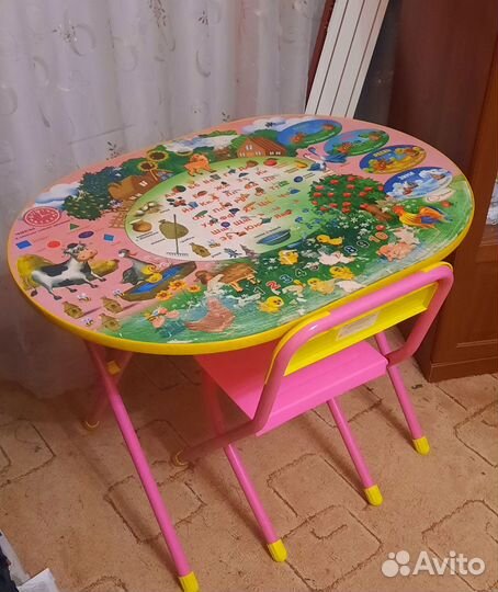 Детский стол и стул