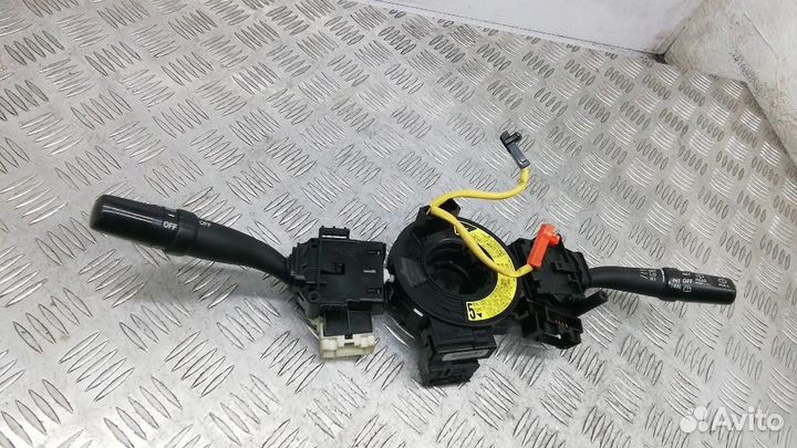 Переключатель поворотов подрулевой Toyota Avensis