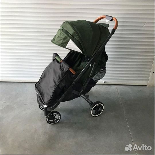 Yoya Plus Коляска