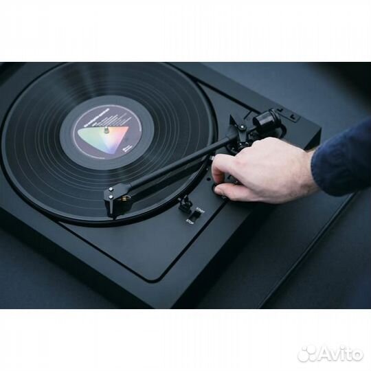 Виниловый проигрыватель Pro-Ject A2 Black (2M Red)