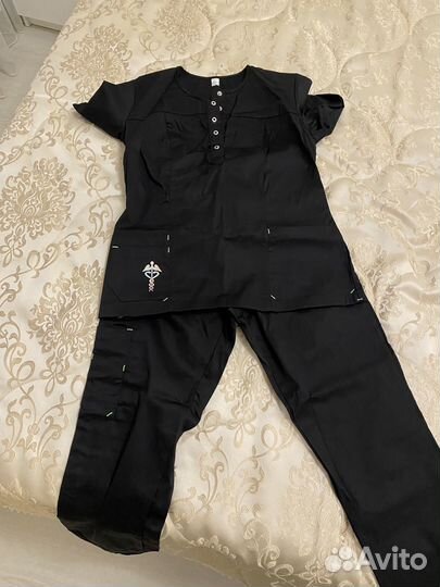 Медицинская одежда женская