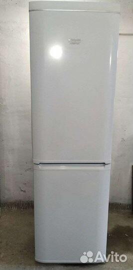 Холодильник Хотпоинт Аристон. Высота 205 см