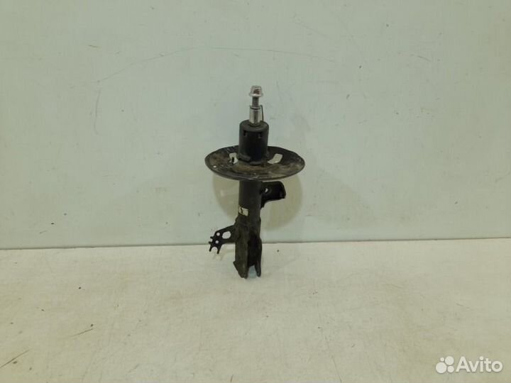 Амортизатор передний левый Toyota Camry V70 2018