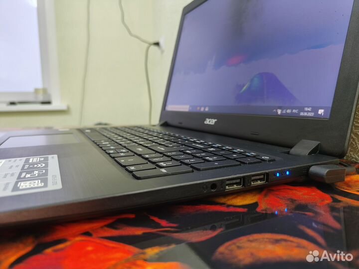 Современный ноутбук acer на intel i3