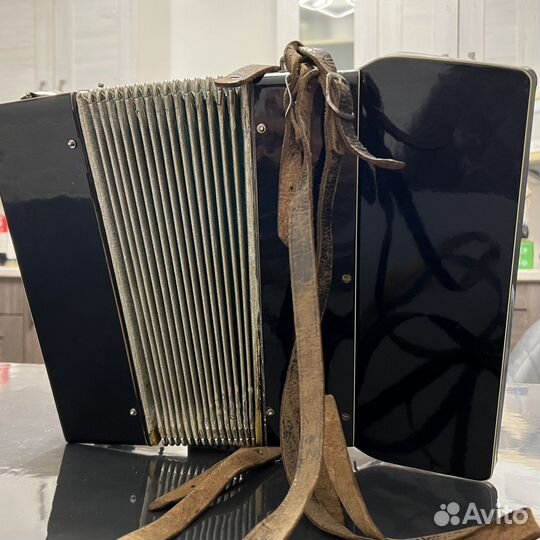 Аккордеон старинный довоенный Astoria