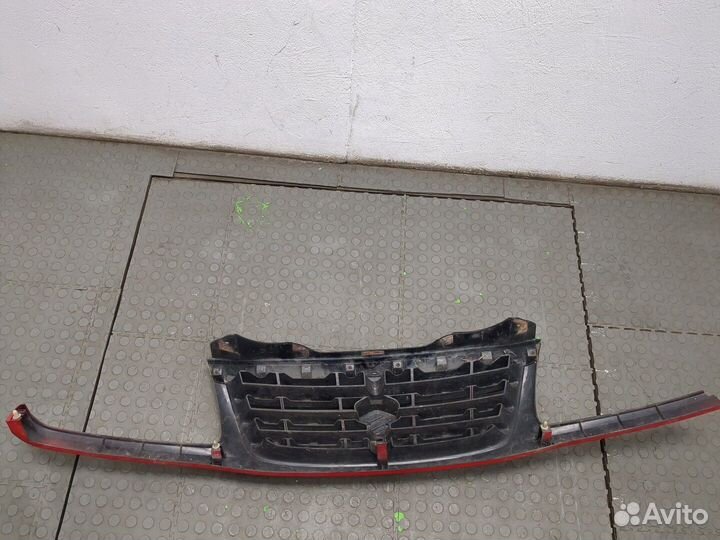 Решетка радиатора Suzuki Grand Vitara, 2002