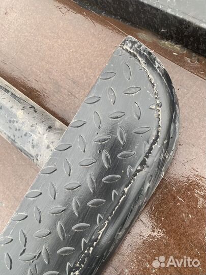 Силовые подножки Toyota Hilux Surf