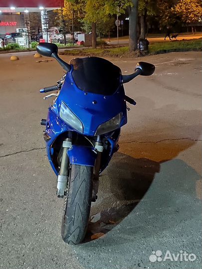 Honda cbr900rr fireblade