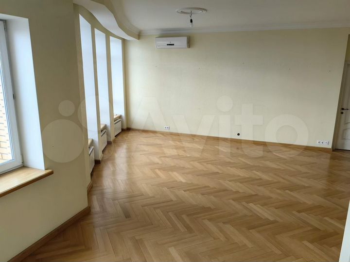 4-к. квартира, 137,2 м², 14/17 эт.