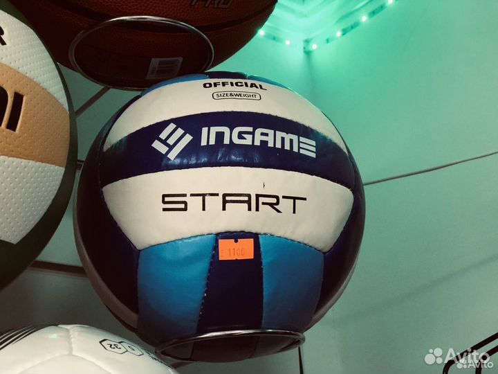 Новые волейбольные мячи