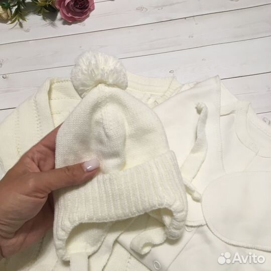 Комплект конверт на выписку новый